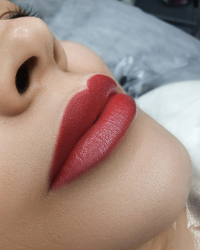 Татуаж губ